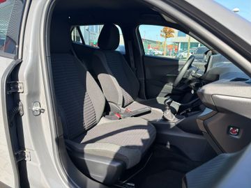 Peugeot 2008 1.2 PureTech 100 Active NAVIKAMERATEMP.