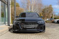 AUDI RS4 Avant quattro/ RS DYNAMIK/ PANO / RS ABGAS AUDI RS4 Avant quattro/ RS DYNAMIK/ PANO / RS ABGAS
