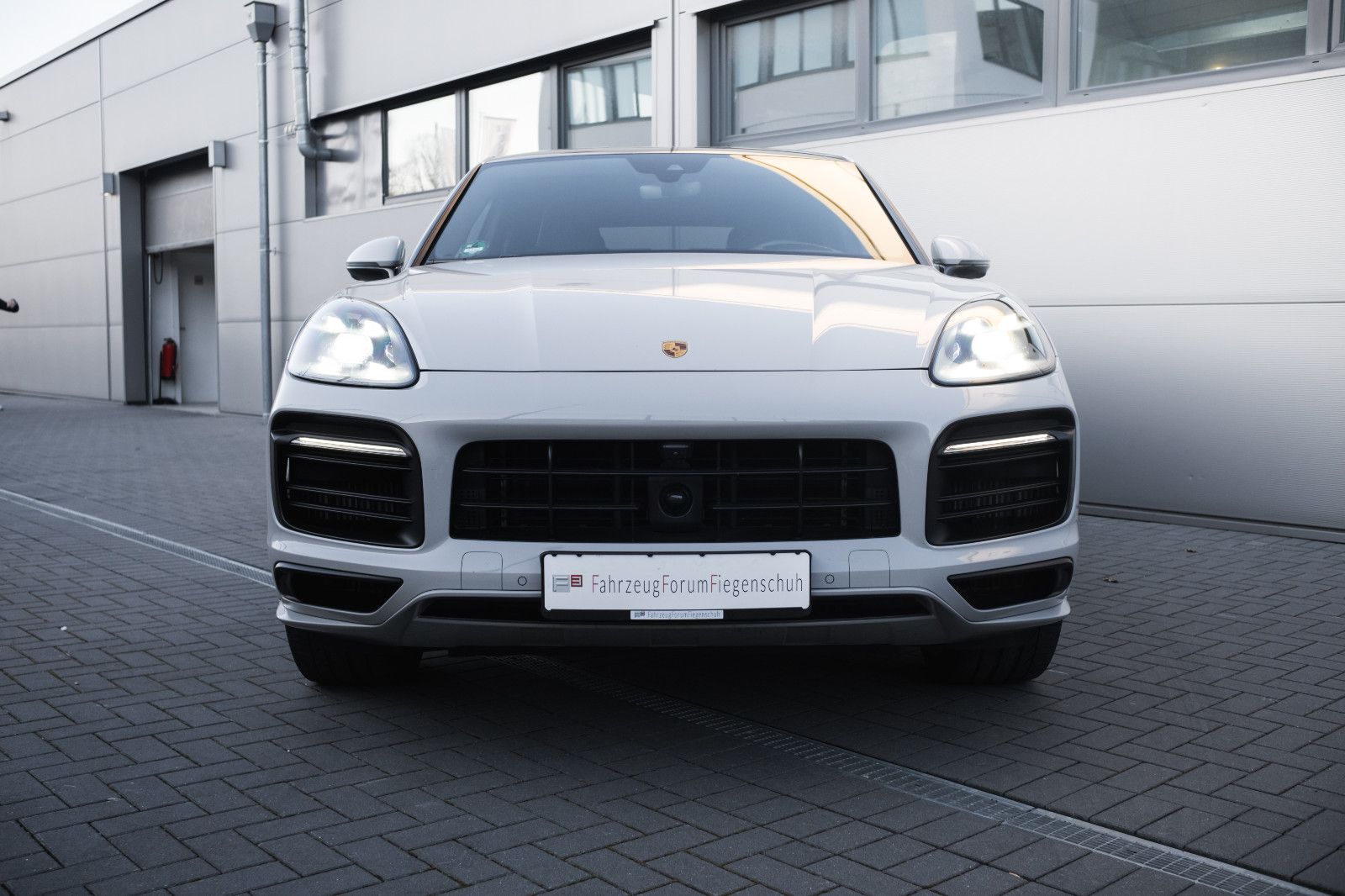 Fahrzeugabbildung Porsche Coupe GTS-Leichtbau-Inno-STHZ-PASM-360 Kamera