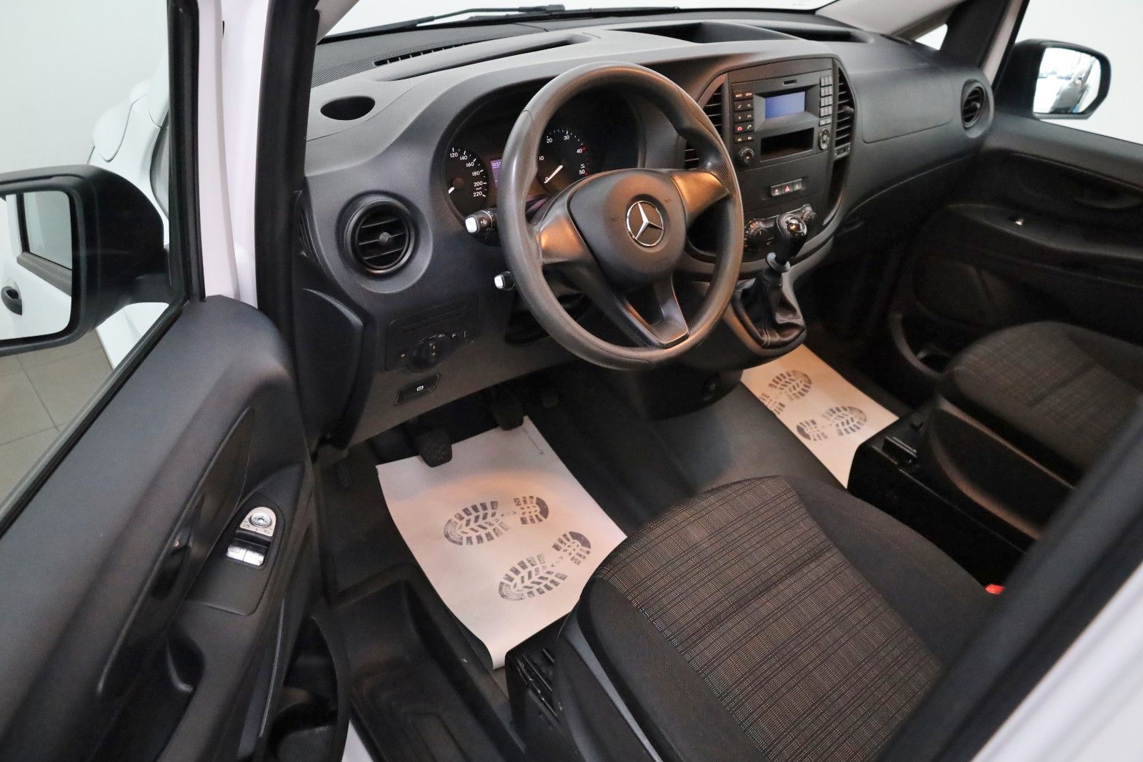 Fahrzeugabbildung Mercedes-Benz Vito Tourer 116 CDI Pro extralang 8 Sitzer,AHK