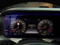 MERCEDES-BENZ E 250 T Avantgarde*WIDE*LEDER*HEADUP*360*AMBIENT