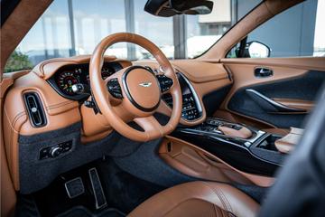 صورة 8 لـ 2021 Aston Martin DBX