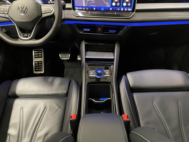 Tayron R-Line 2.0 TDI DSG IQ.LIGHT PANO AHK