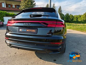 Audi Q8 - 8