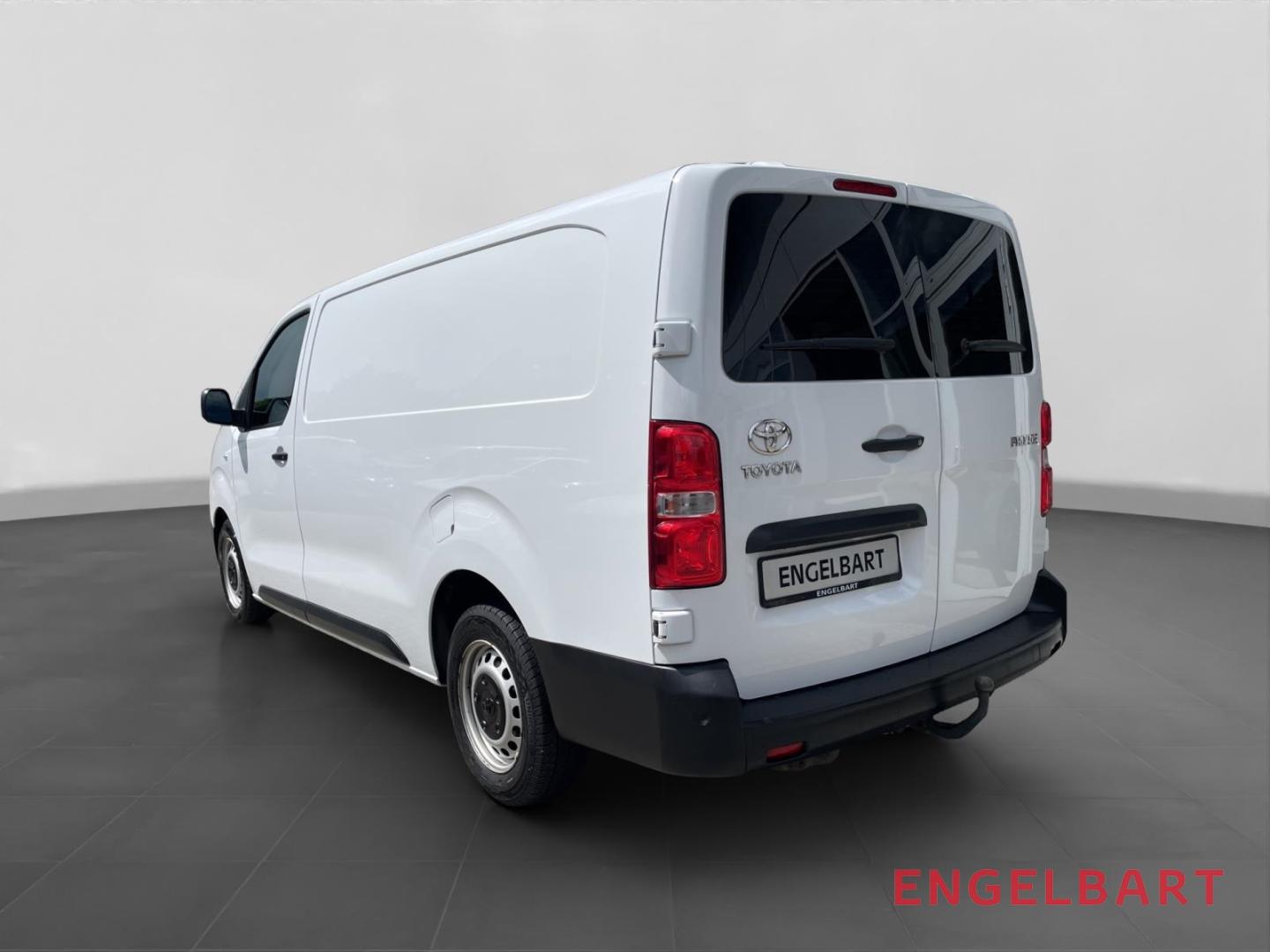 Toyota Proace 2.0 D-4D L2 Meister AHK PDC vorne + hinte