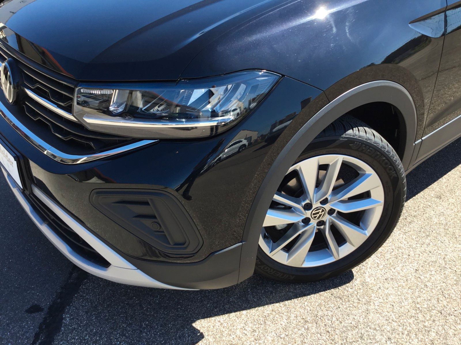 Fahrzeugabbildung Volkswagen T-Cross 1.0 TSI DSG Life+AHK+ACC+LED+17"+Kamera