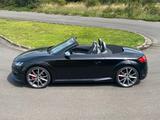 Audi TTS Roadster 2.0 TFSI S tronic quattro - - Audi TTS aus 2016