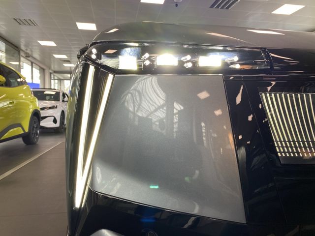 DS Automobiles N°8 Etoile LONG RANGE HUD+KeyLess