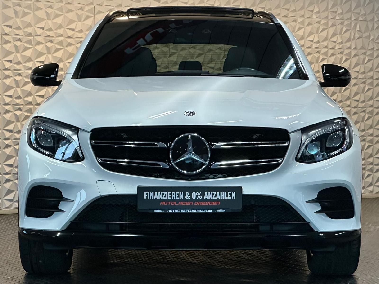 MERCEDES-BENZ GLC250d 4M AMG NIGHT* LED#SHZ#AHK#PANO#ACC#NAVI - Image 3