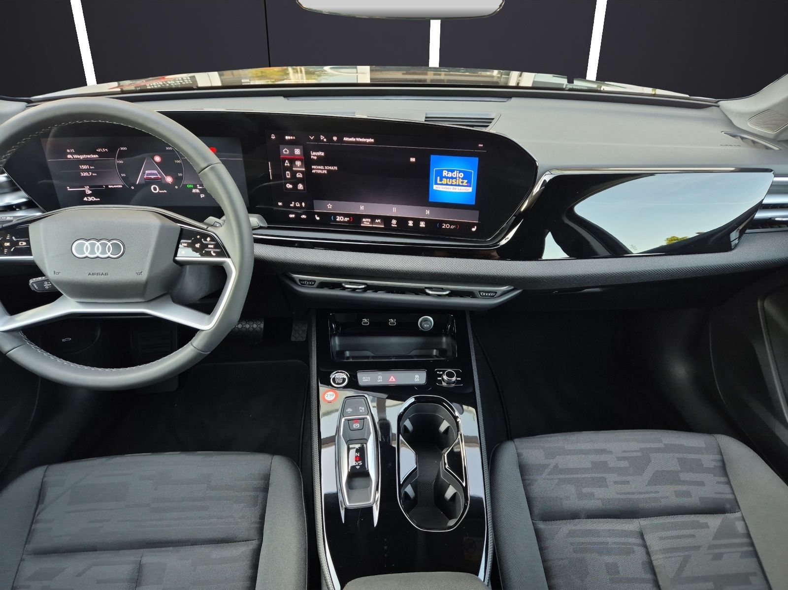 Fahrzeugabbildung Audi A5 TFSI S-tronic Matrix Navi AVC ACC RFK SH