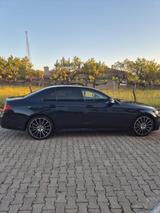 Mercedes-Benz E 400 4MATIC AMG LINE, Pano, Burmester, 360° - Mercedes-Benz E 400 in Oberhausen