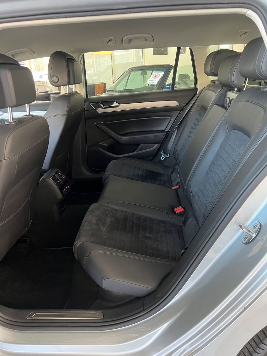 Fahrzeugabbildung Volkswagen Passat 2.0TDI DSG Variant Highline *MASSAGE*