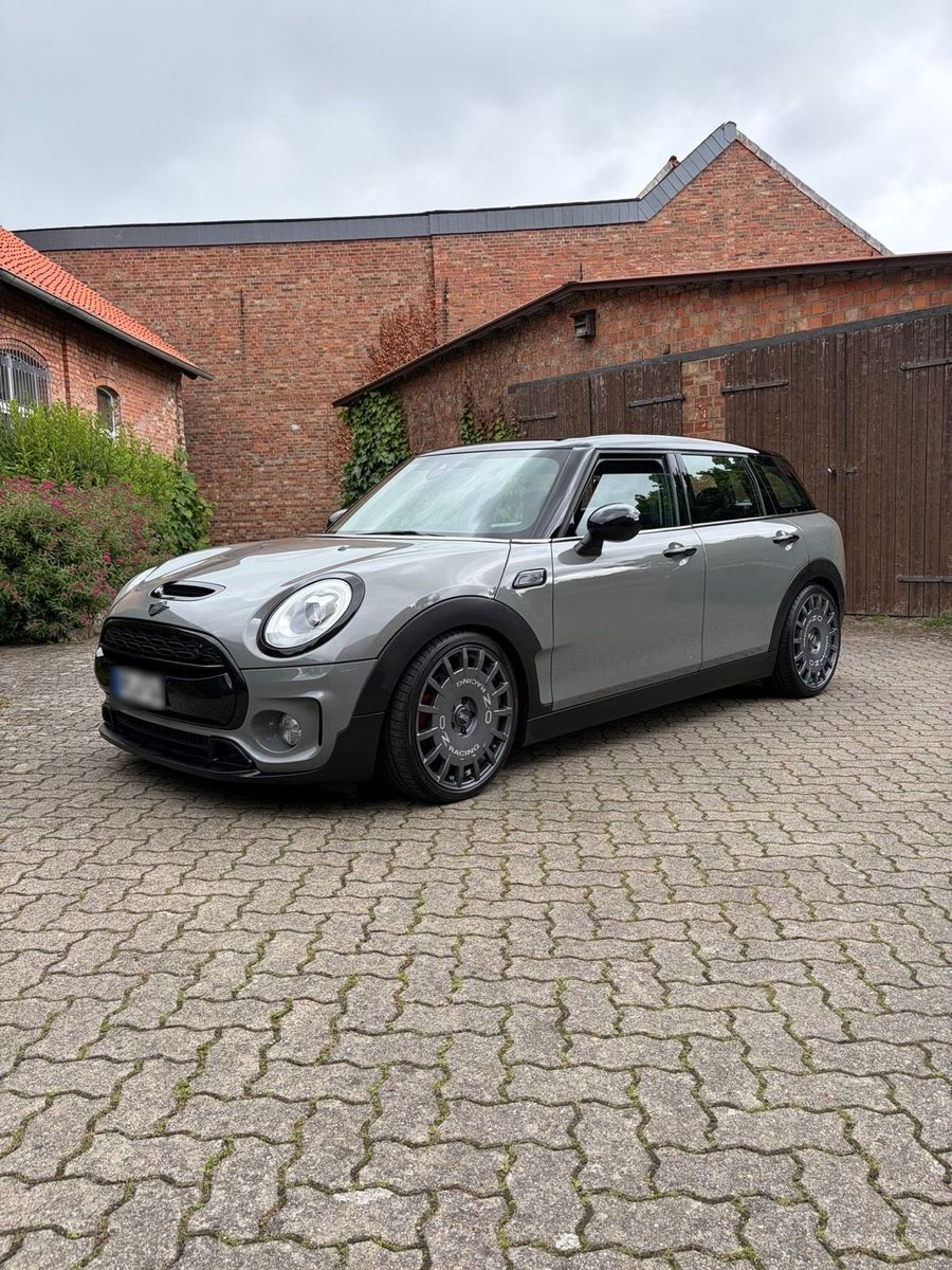 MINI Mini Clubman S OZ Racing