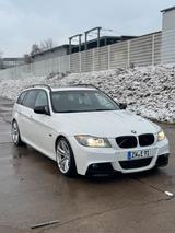 BMW E91 330D xDrive Touring *Keyless*Temp*... - BMW 330: Kombi, E91 330d