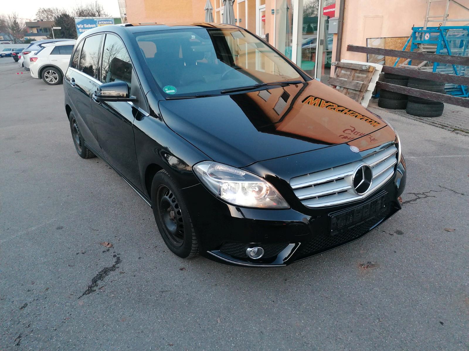 Mercedes-Benz B 200 CDI Automatik NAVI SITZHEIZUNG PDC