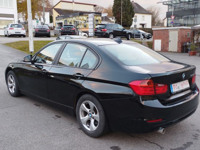 BMW 320d Limousine Advantage