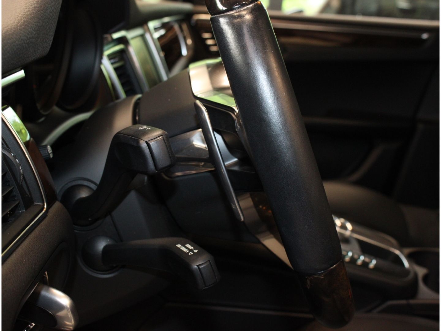 Fahrzeugabbildung Porsche Macan S Diesel Sport Design 1. Hand*Pano*Bose