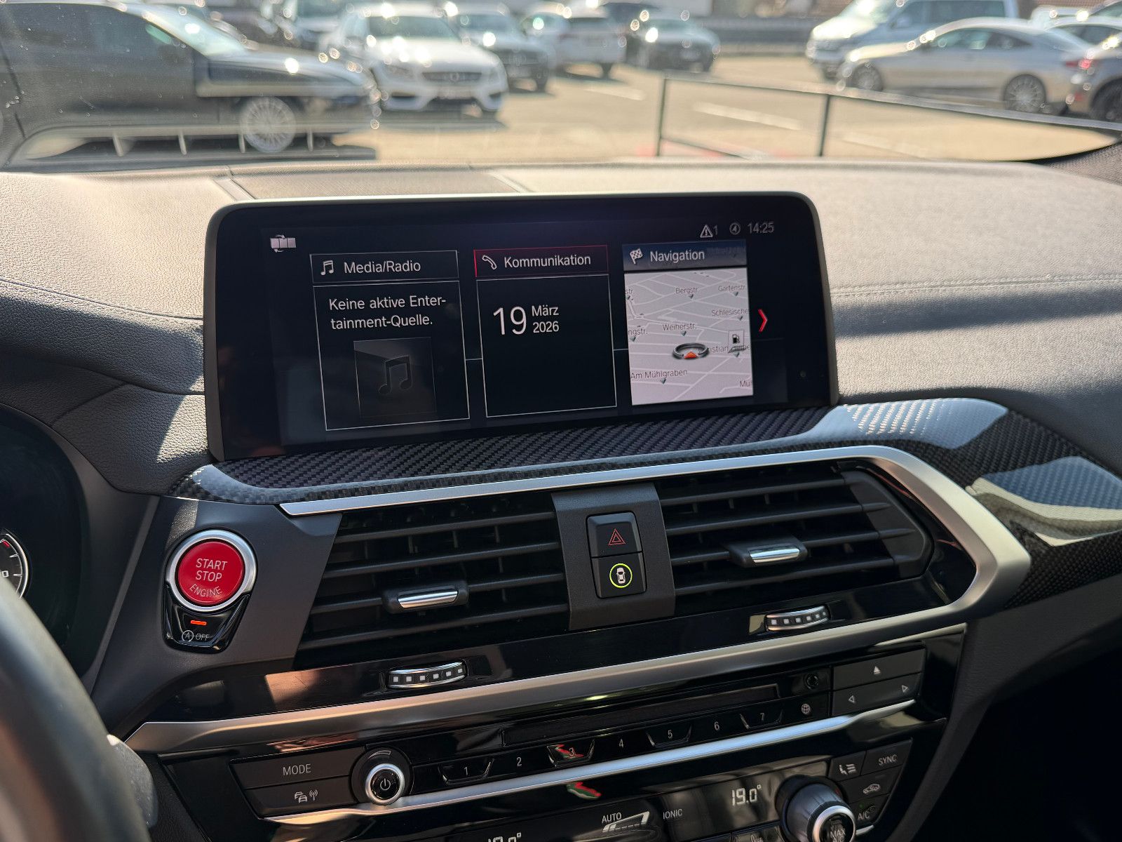 Fahrzeugabbildung BMW X4 M Competition/HUD/HARMAN-KARDON/S-DACH/AMBIEN