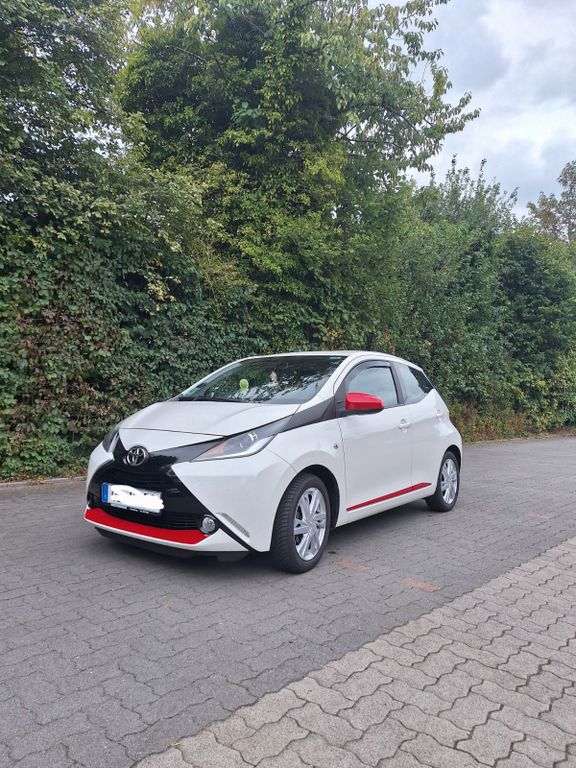 Image of Toyota Aygo (X)