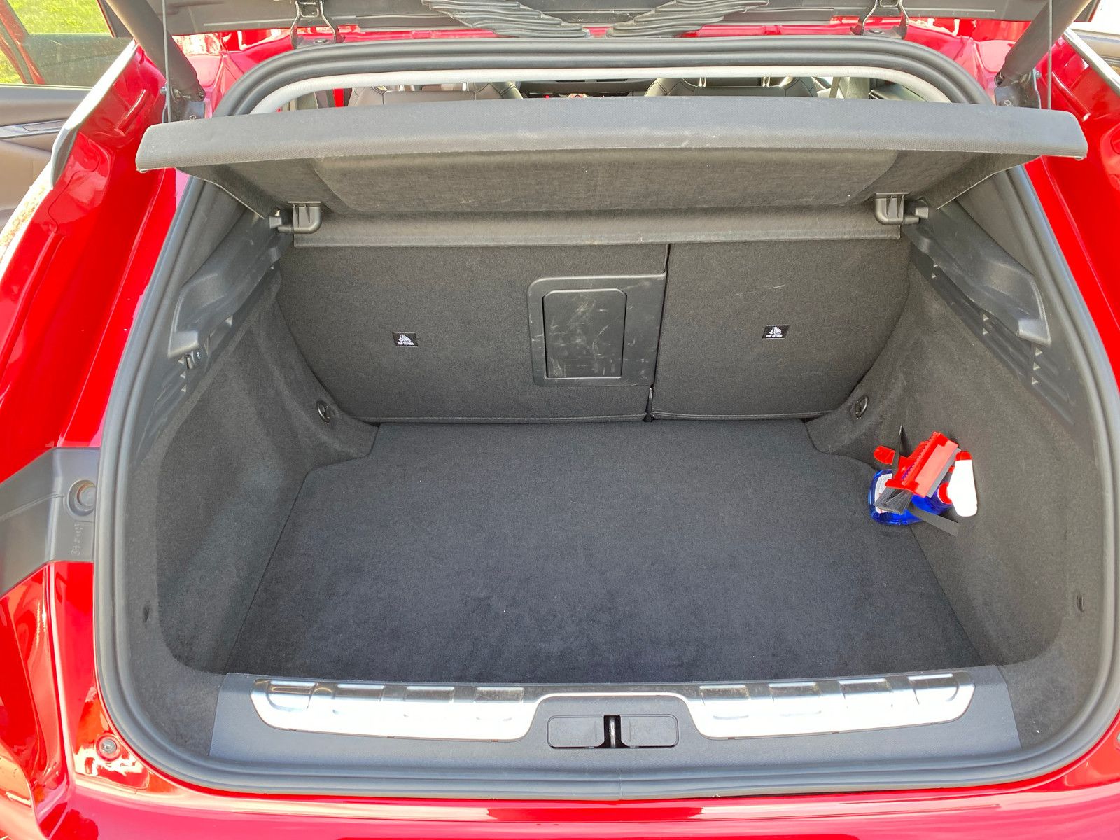 Fahrzeugabbildung DS Automobiles DS4 PT130 Autom. OPERA *Schiebedach*Leder*360°Ca