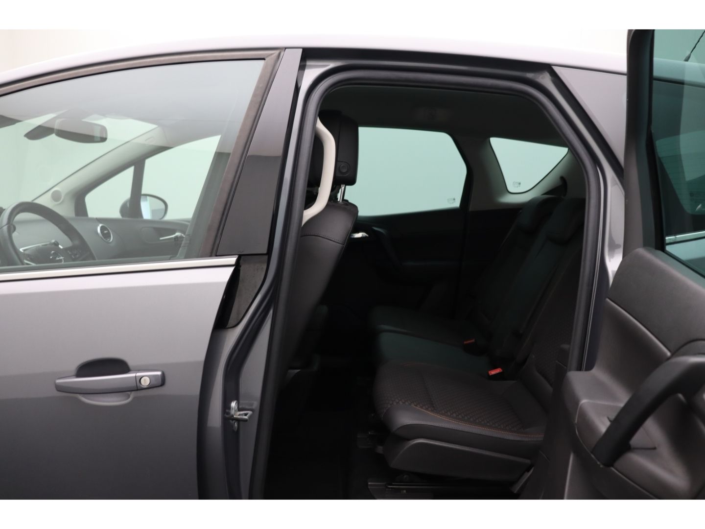 Fahrzeugabbildung Opel Meriva B 1.4 Innovation Kamera AHK 2-Zonen-Klima
