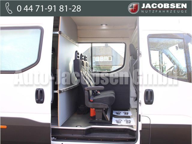 Fahrzeugabbildung Iveco Daily 50C18 Teilverglast / Klima / AHK / RFK