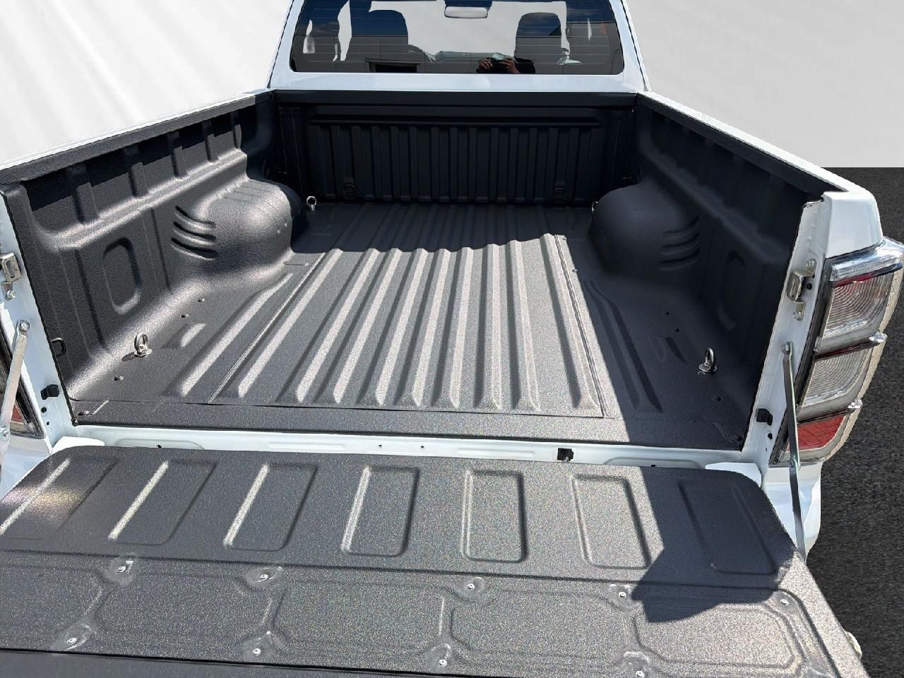Fahrzeugabbildung Isuzu D-Max Space Cab V-CROSS für Wohnkabine