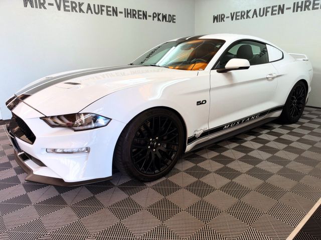 Ford Mustang GT 5.0 Fastback Schalter TÜV 04-28
