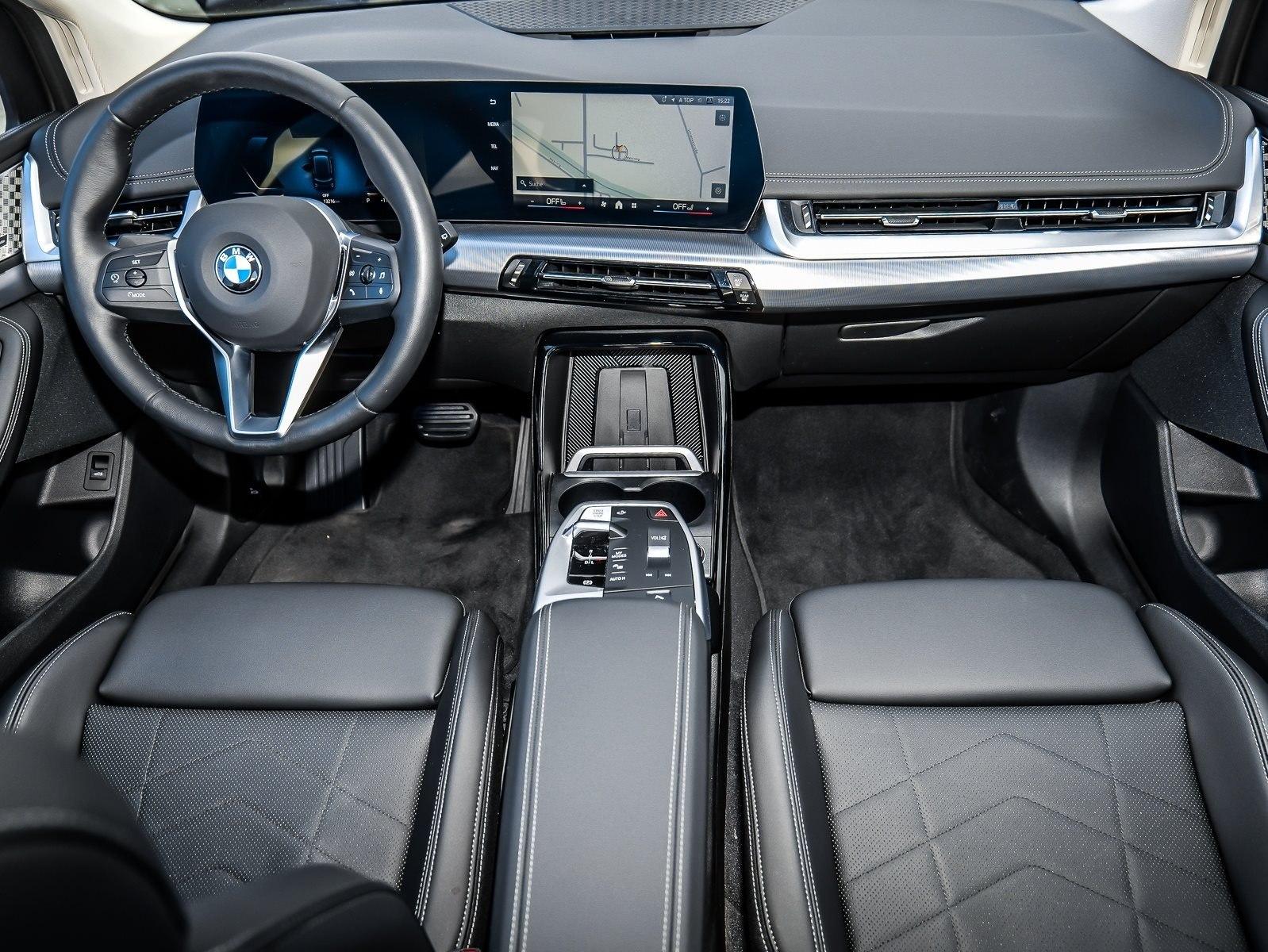 BMW 220i Luxury Line AHK Pano Komfortz. H/K