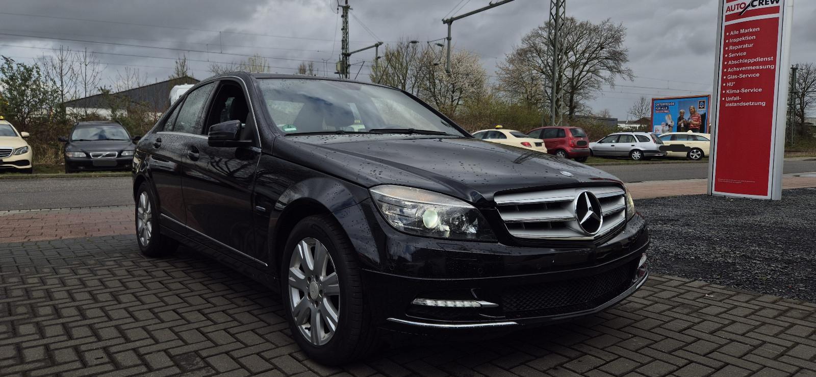 Mercedes-Benz C 180 Limousine - XENON - AVANTG. - AUTOM. - PDC
