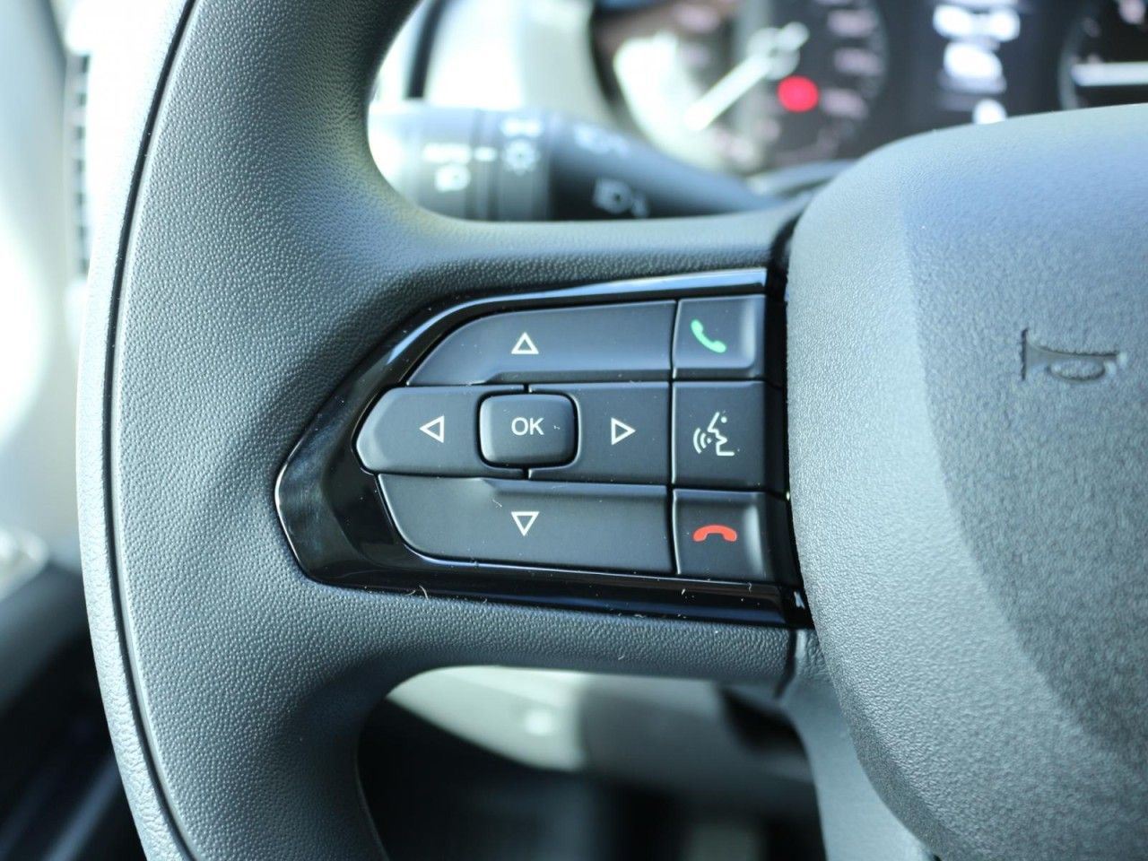 Fahrzeugabbildung Citroën Jumper Kasten Hochraum 33 L2H2 BlueHDi 140