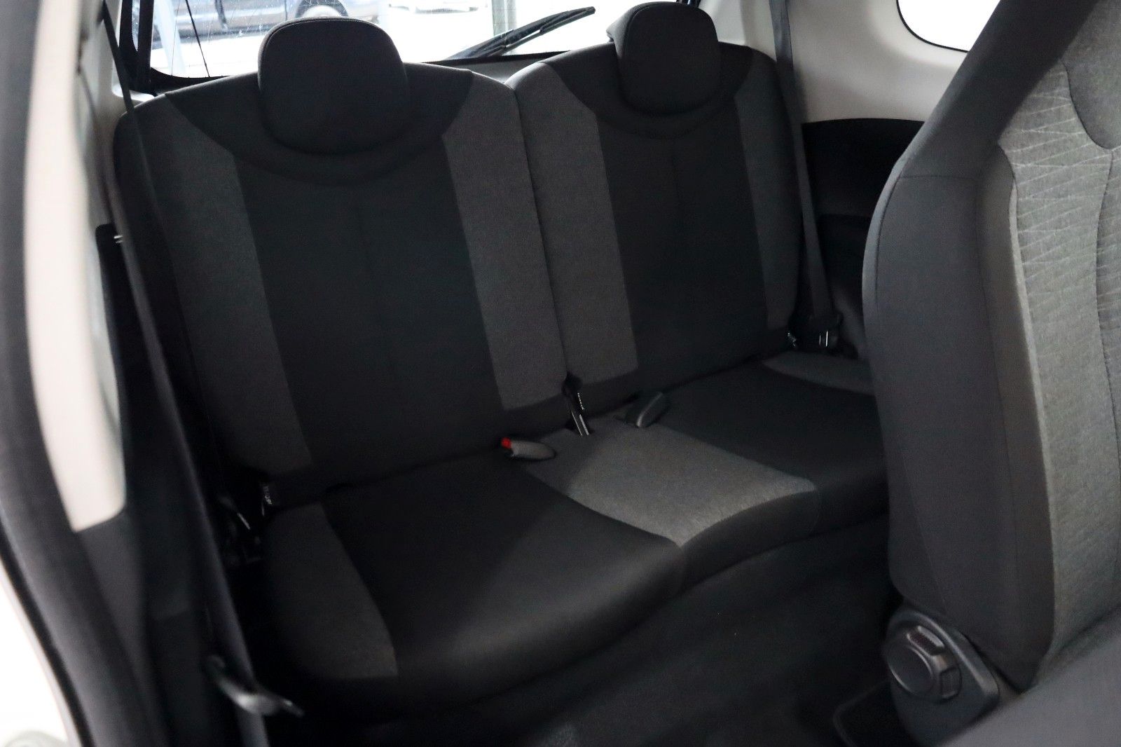 Fahrzeugabbildung Citroën C1 Shine Edition Elektro-Paket,SH,Kamera,SR+WR