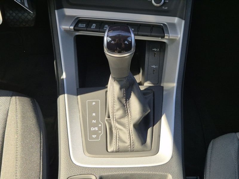 Audi Q3 Sportback 35 2.0 tdi Business Plus s-tro foto 10