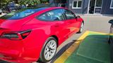 Tesla Model 3 Allradantrieb, AHK,  Felgen, Top gepfleg - Tesla Model 3 in Hamburg