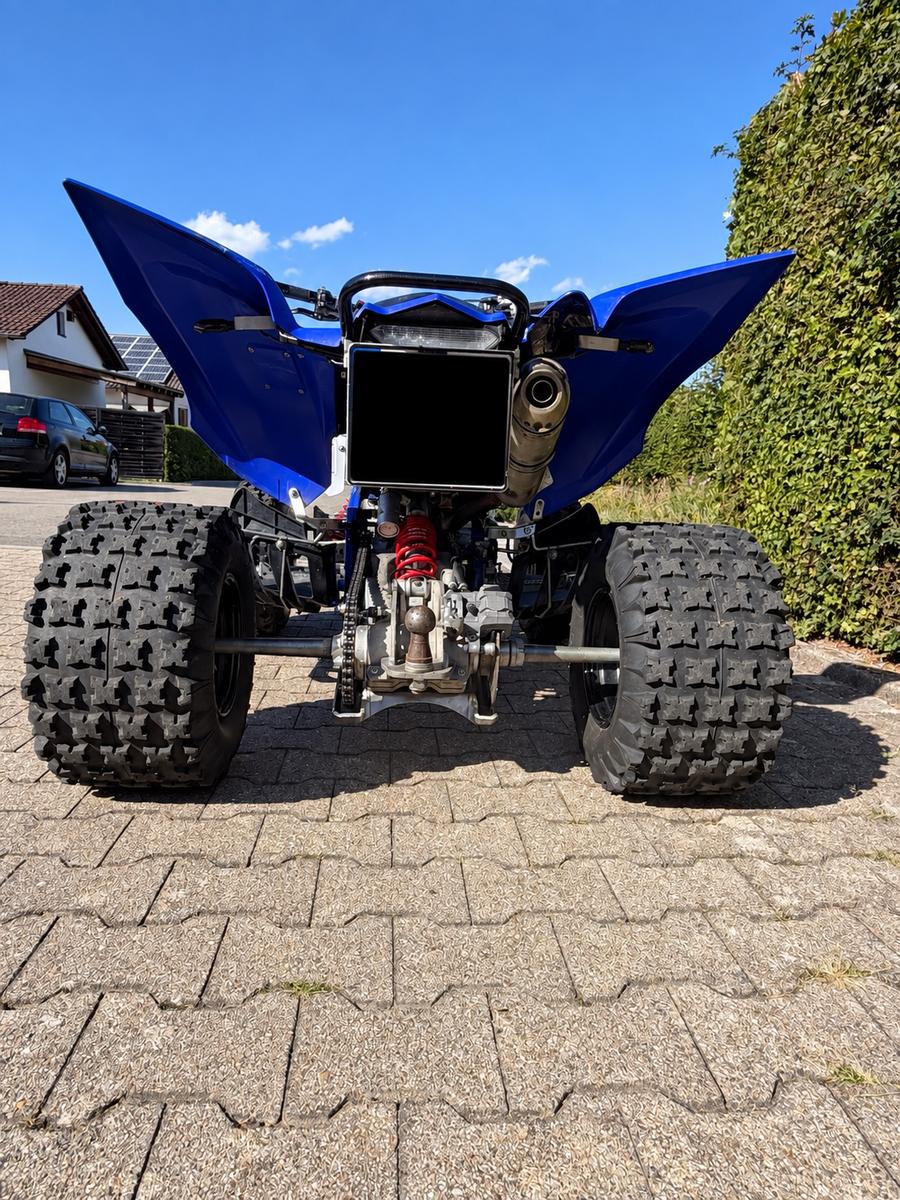 Yamaha Raptor 2014 — rear view