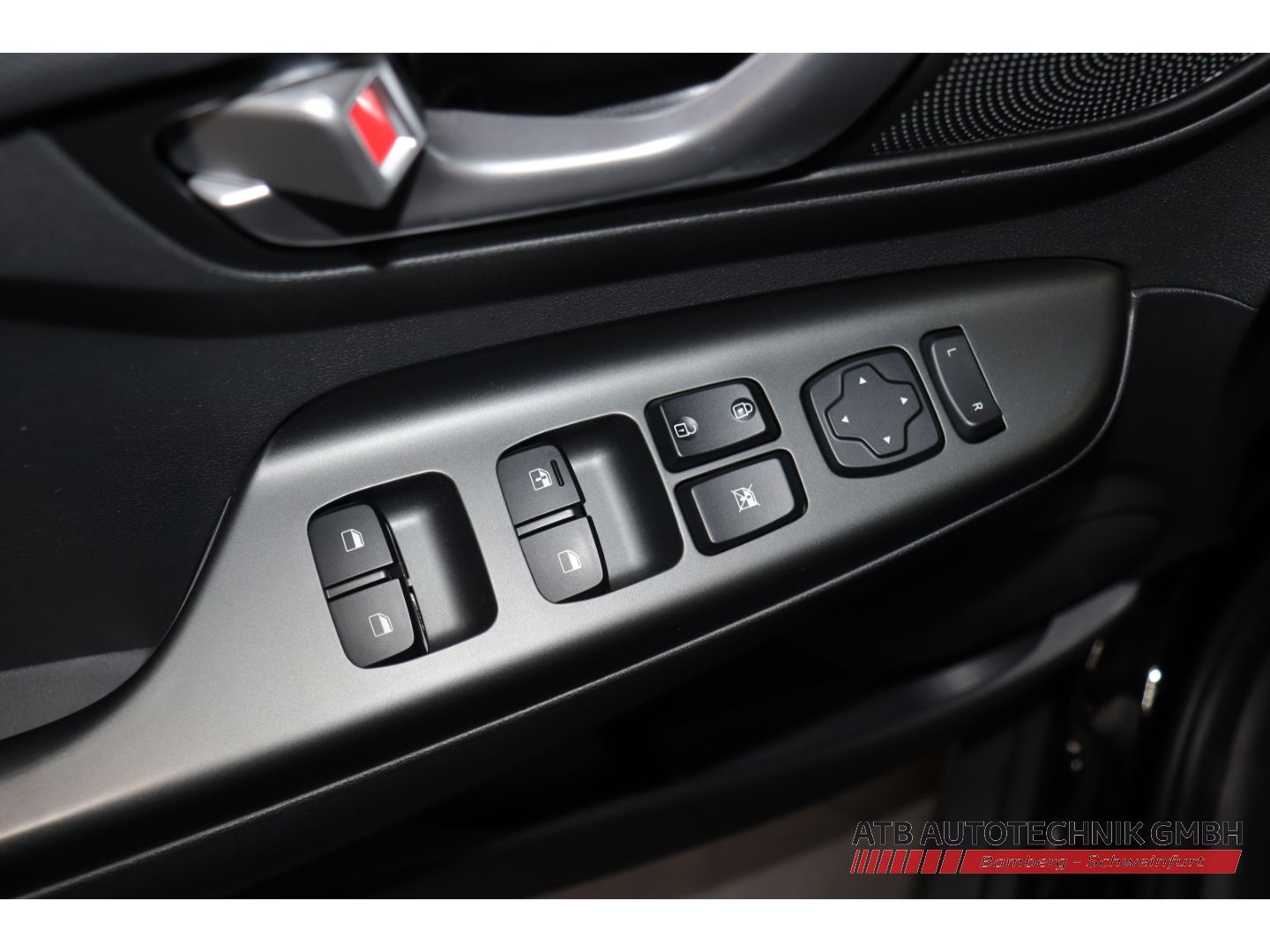 Fahrzeugabbildung Hyundai KONA Elektro Select 2WD 39,2kWh 96,2% SOH ACC Ap