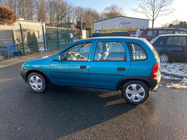 Opel Corsa B 1.4 Automatik. 5türig