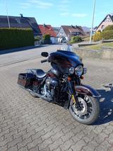 Harley-Davidson CVO Ultra Classic Electra Glide Nr. 137/999 - HARLEY-DAVIDSON CVO ULTRA