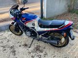 Honda VF750F - Offers
