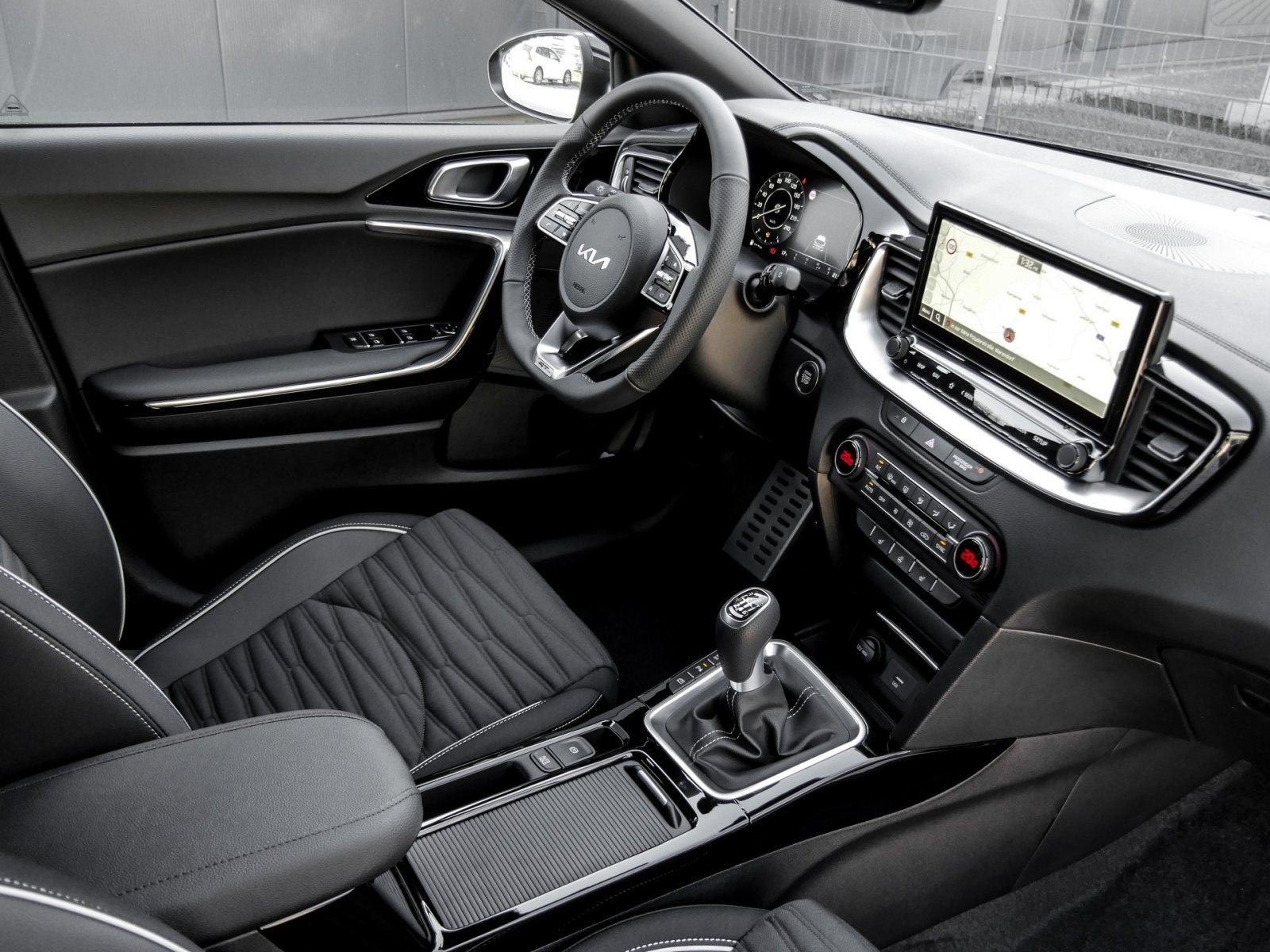 Kia Ceed SW 1.5 T-GDI 140 GT-line P1 DAB