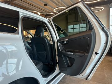 Volvo XC 60 R-Design AWD