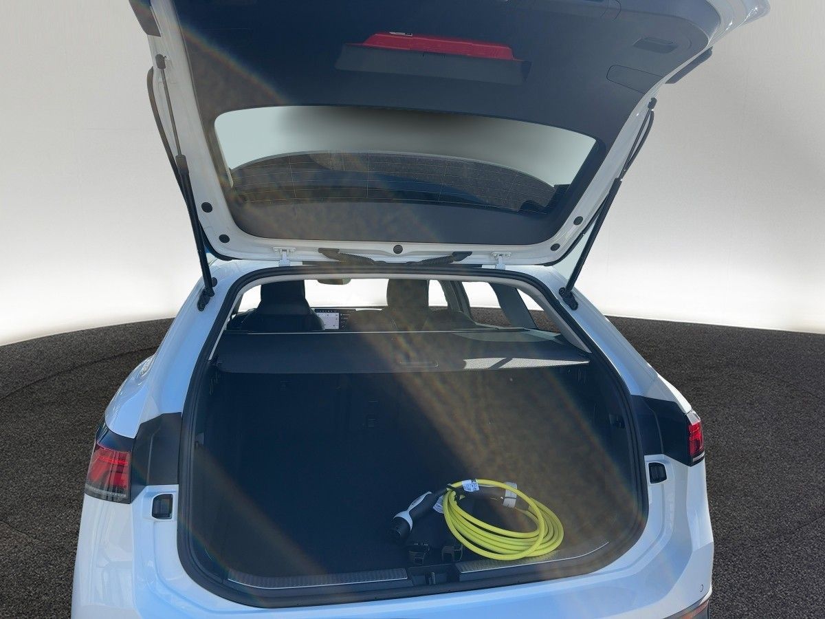 Volkswagen Passat Variant - Bild 8