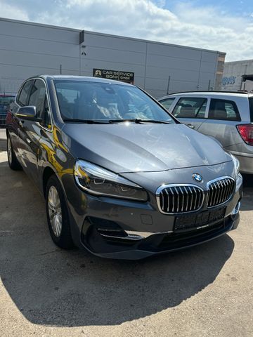 BMW 218 Baureihe 2 Active Tourer 218 i Luxury Line