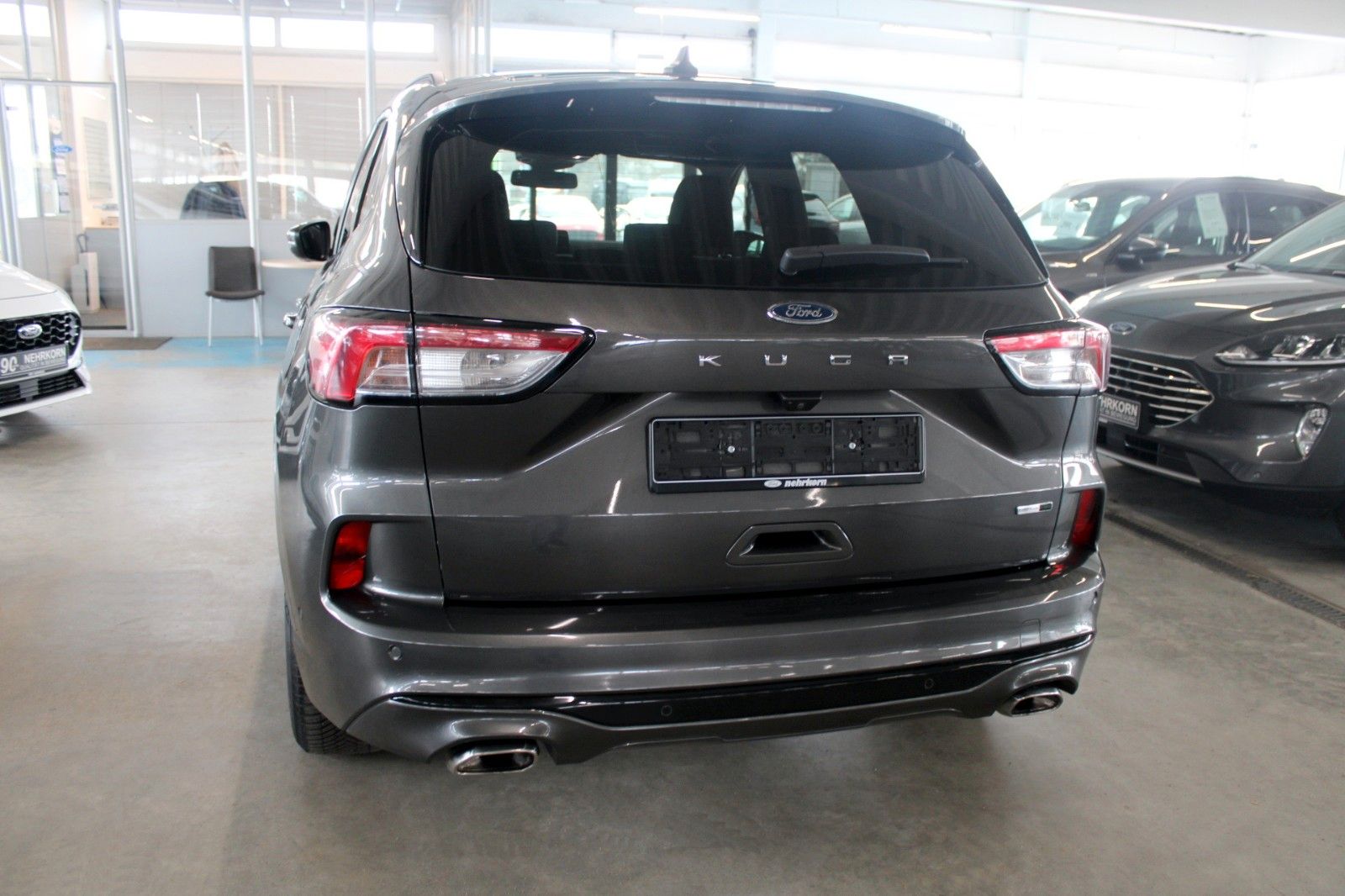 Fahrzeugabbildung Ford Kuga ST-Line X LED AHK ACC HUD 2xCAM WinterPaket