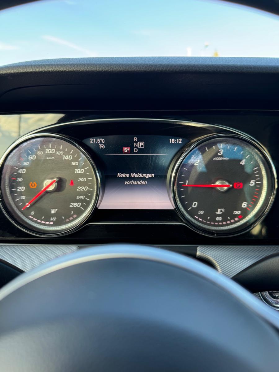 Mercedes-Benz E 220 d Autom. AMG Line