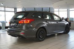 Fahrzeugabbildung Ford Focus Turnier 1.5 ST-LINE NAVI/LED/SHZ/SPORT/PDC