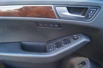 Audi Q5 2.0 TDI quattro AUT.-LEDER-NAVI-AHK-ACC-XENON