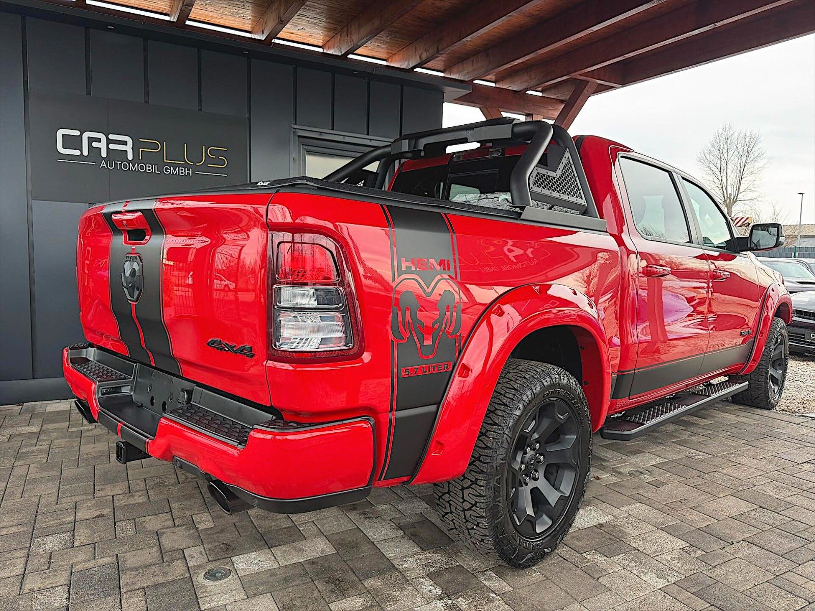 Fahrzeugabbildung Dodge RAM 5.7 V8 HEMI RED DEVIL Night Edition 4x4 LED