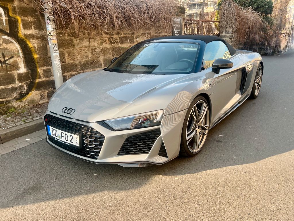 Audi R8