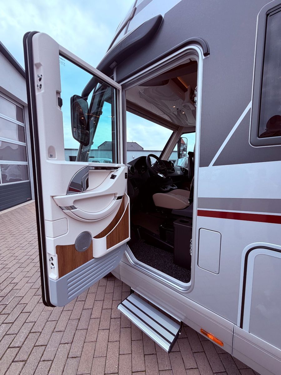 Fahrzeugabbildung Carthago chic e-line 50 LE DA Mastervolt